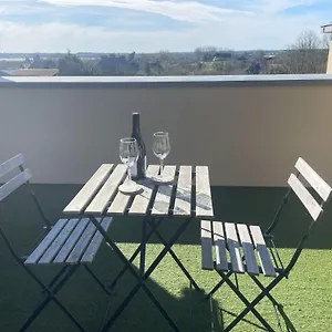 Avec Terrasse Proche De La Appartement